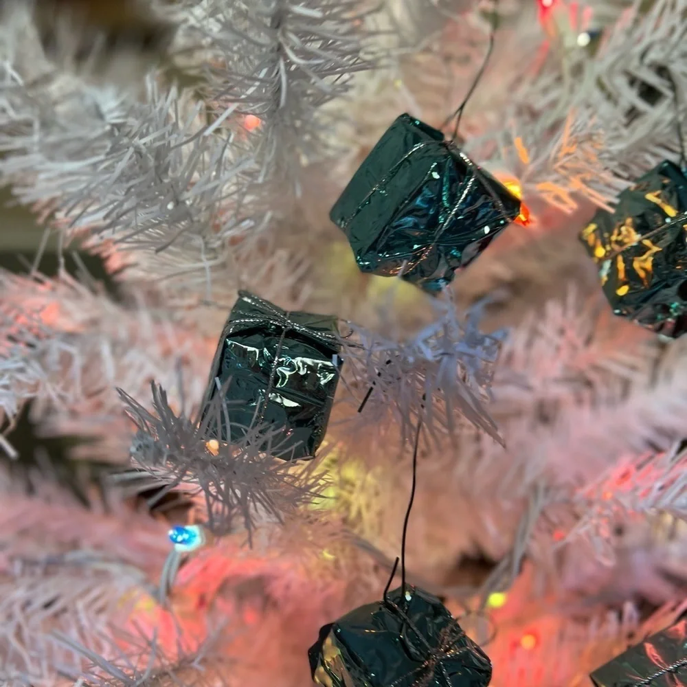Vintage 6X Christmas Gift Ornaments